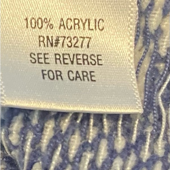 Croft & Barrow Pullover Crewneck Sweater w/Blue & White Snowflake Design SZ L - Picture 5 of 5